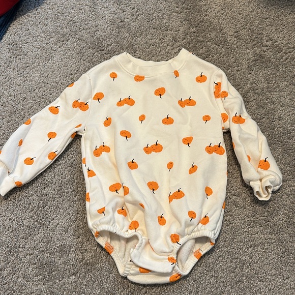 Old Navy White and Orange Pumpkin Bodysuit - Picture 1 of 1